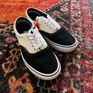 Two-tone Vans Era ComfyCush